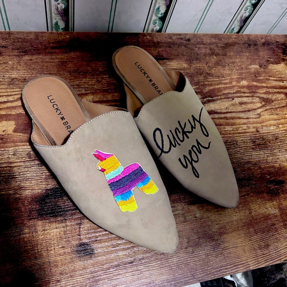 Lucky Brand Lucky You Llama shoes size 5.5